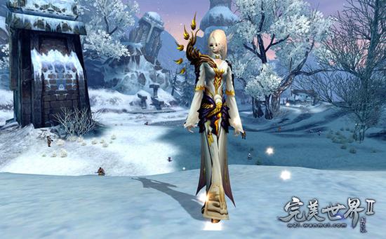 中也扮演着 中也扮演着