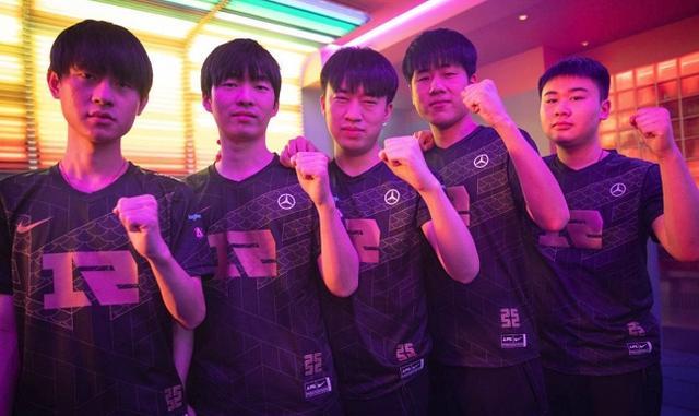 莱顿的比赛 莱顿的比赛